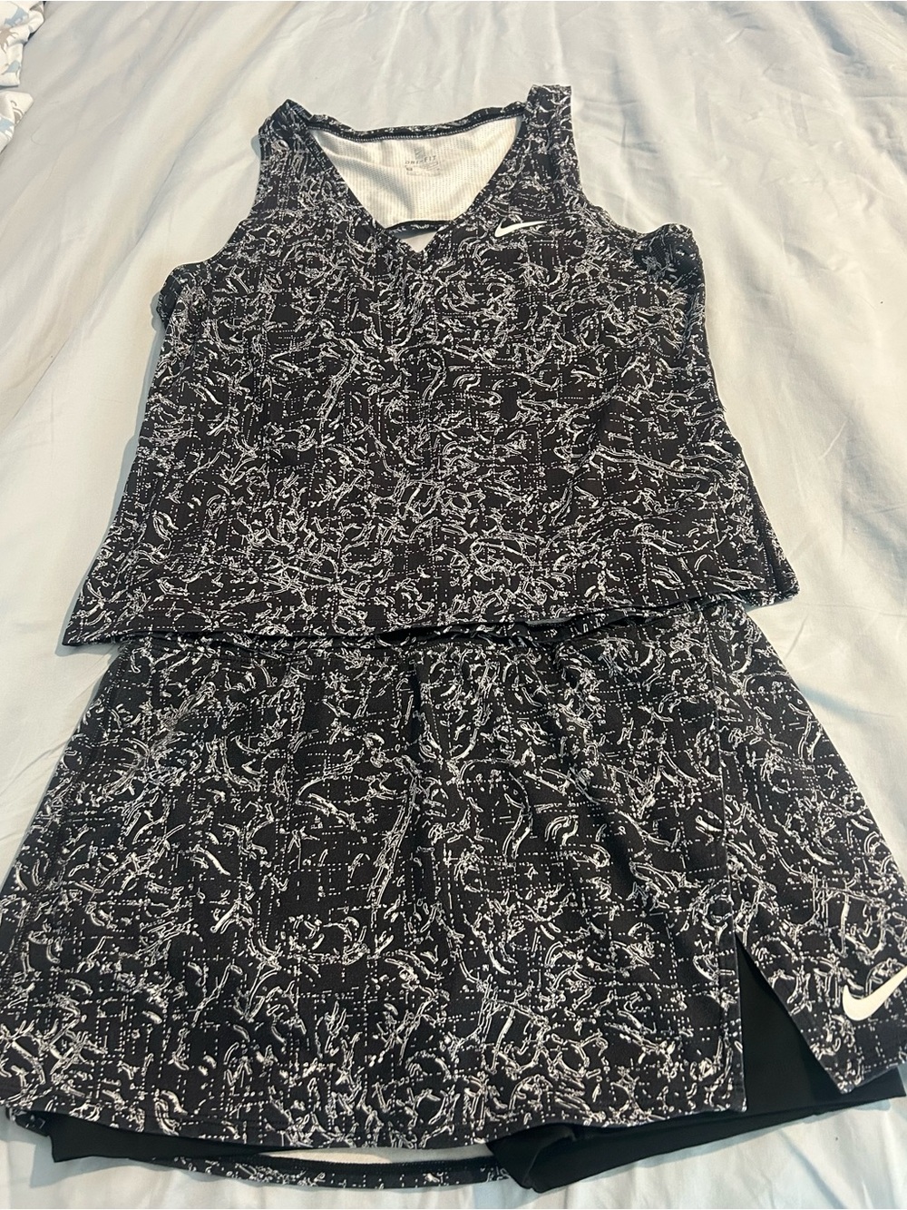Nike Black & White Printed Athletic Tennis Set - Tank Top & Skirt